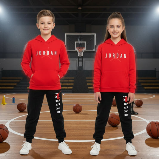 The Children's Sportswear, Including a Hooded Sweatshirt and Long Pants,is Suitable for Children Aged 3 To13 to Engage in Sports